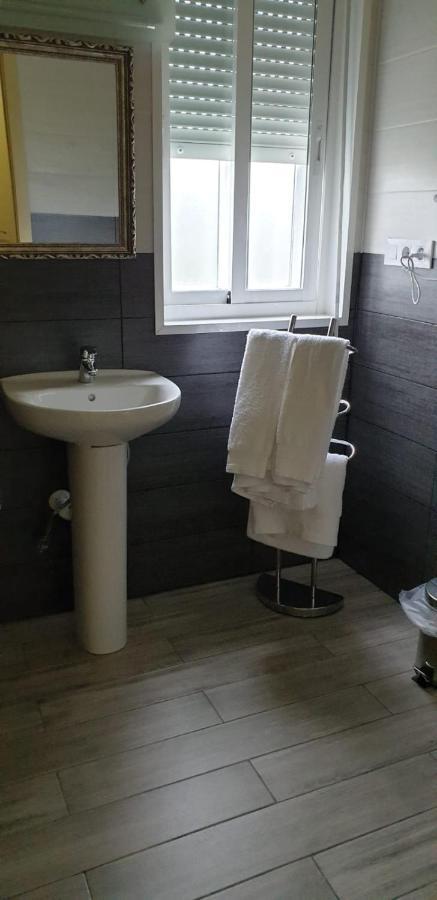 Hotel O Camino О-Барко-де-Вальдеоррас Экстерьер фото