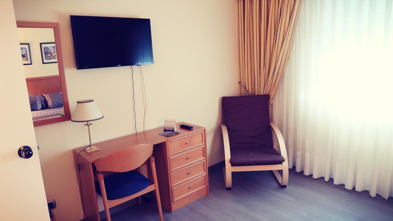 Hotel O Camino О-Барко-де-Вальдеоррас Экстерьер фото