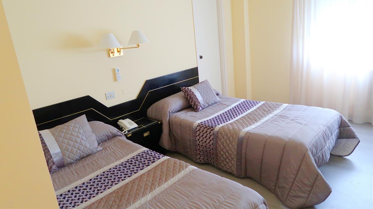 Hotel O Camino О-Барко-де-Вальдеоррас Экстерьер фото