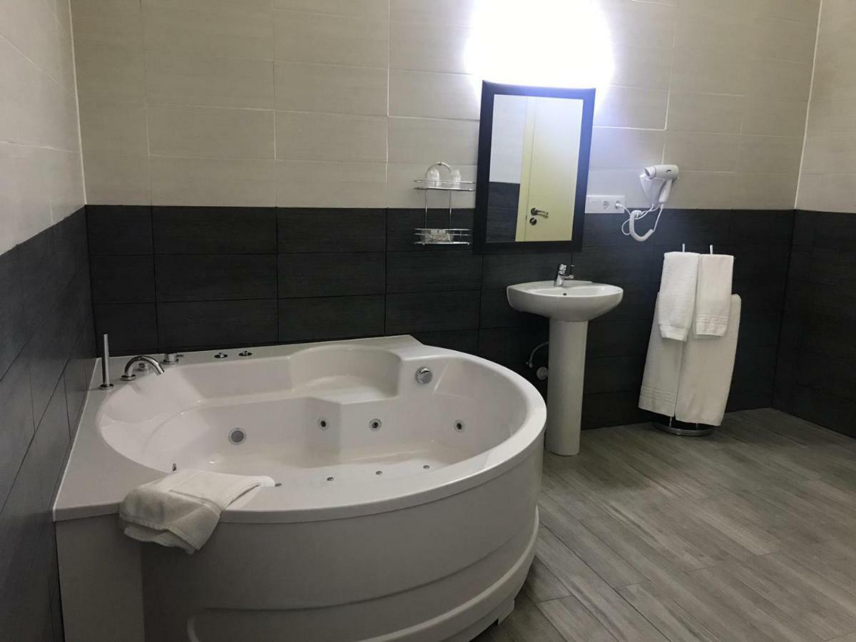Hotel O Camino О-Барко-де-Вальдеоррас Экстерьер фото